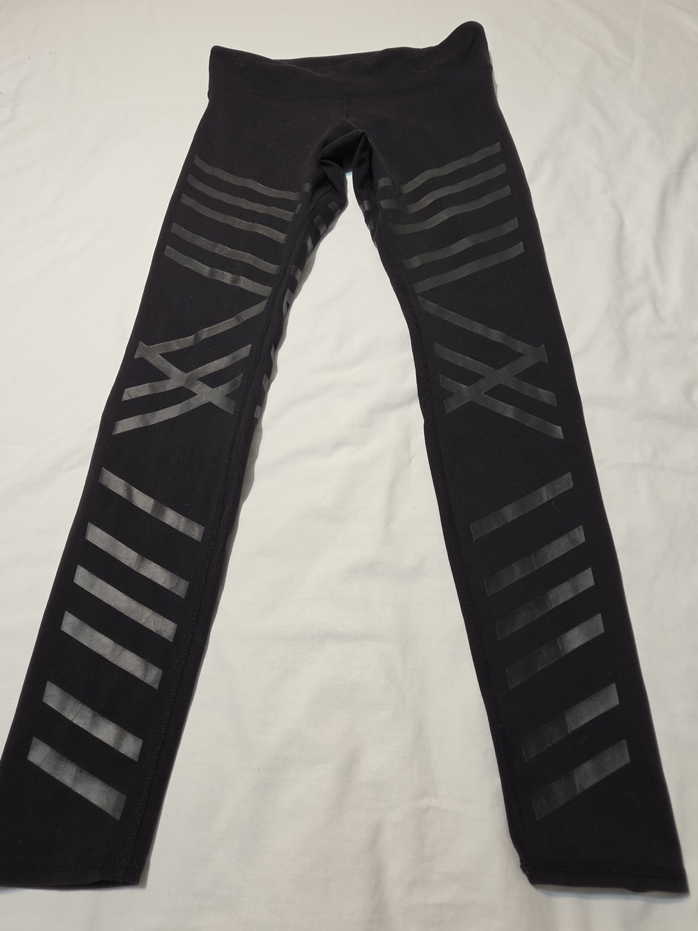 ALO Yoga Black Lineal Airbrush Leggings